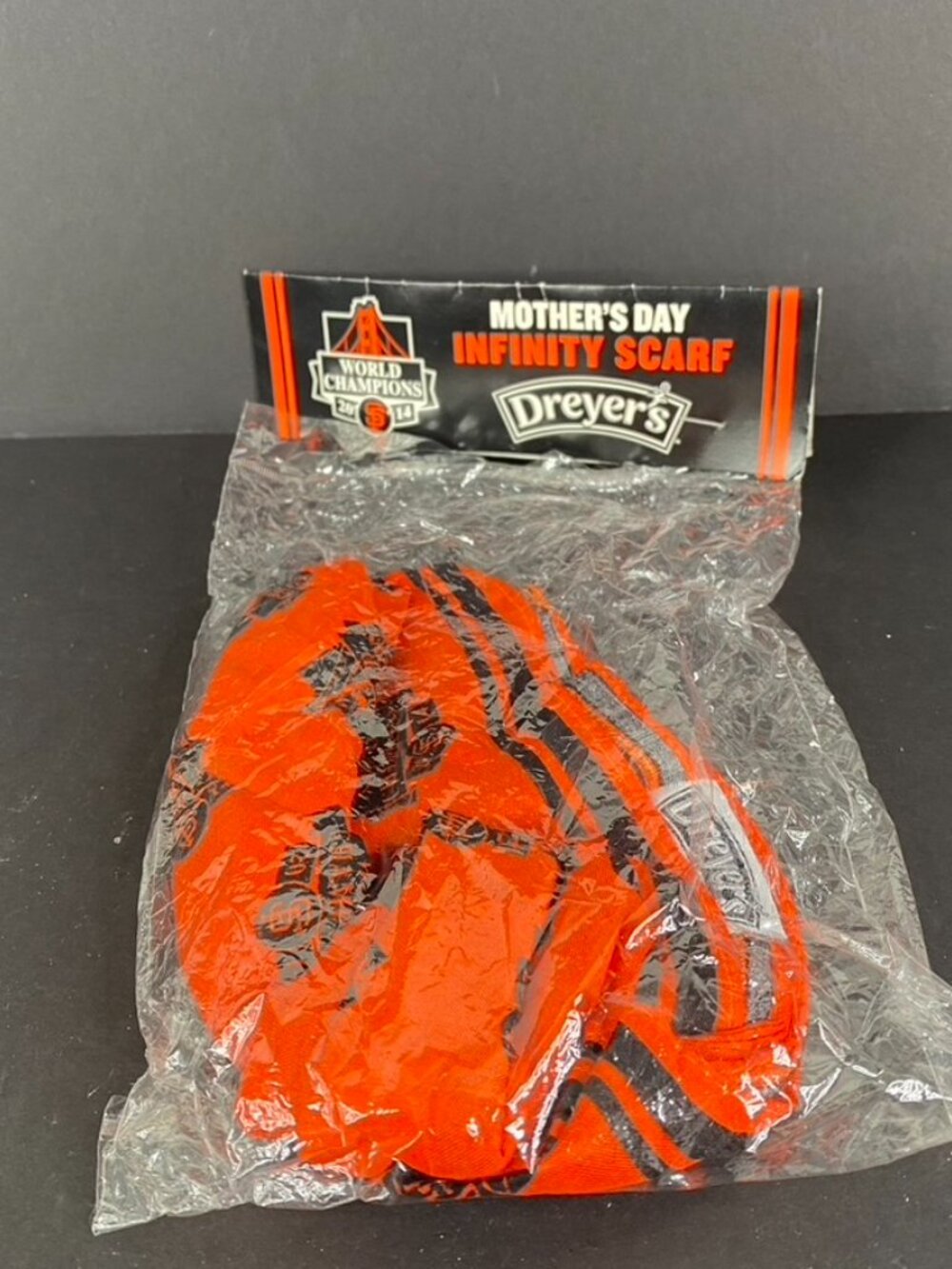 San Francisco Giants 2014 Mother's Day Promo Infinity Scarf
